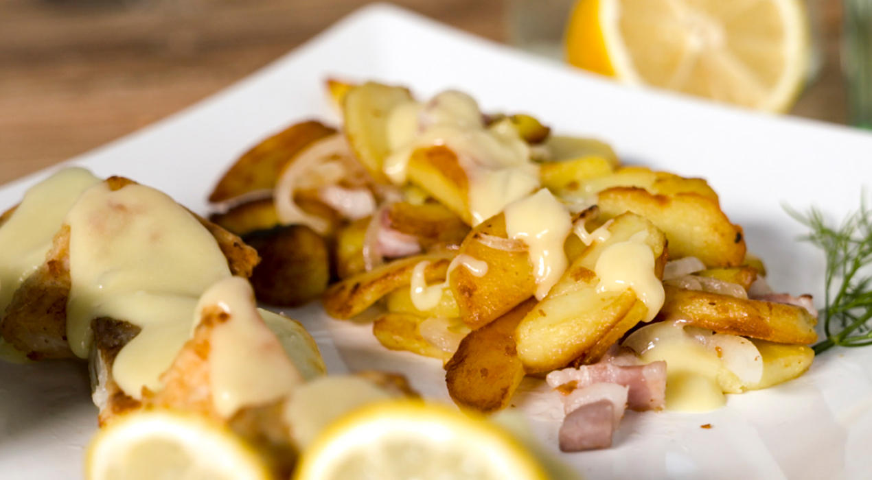 XXXLecker-Hamburger-Pannfisch-mit-Bratkartoffeln
