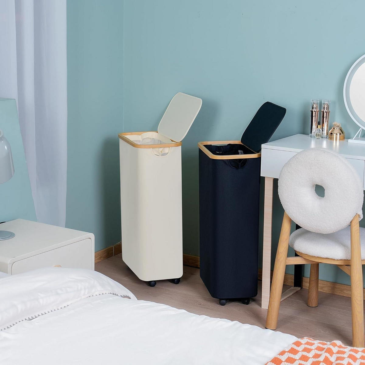 WÄSCHEKORB mit Rollen 75L Beige - Beige, Textil (25.5/70/44cm)
