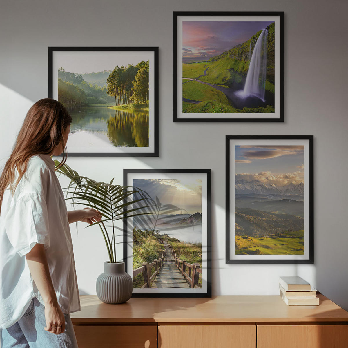BILDER SET 4er Set - 50x50 cm & 40x60 cm Schwarzer Rahmen - Berglandschaften Wasserfall - Schwarz, Kunststoff (50/50cm) - TULUP