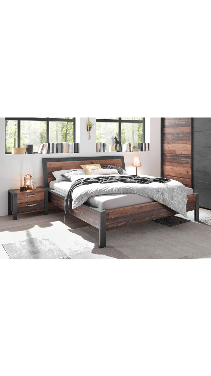 Schlafzimmer Bett Holz Kleiderschrank