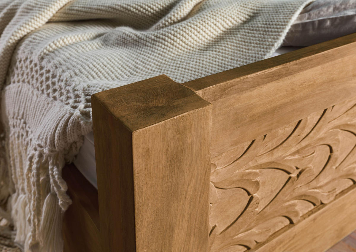 HOLZBETT Mango 180x200 natur lackiert KASHMIR #103 - Braun, Holz (180/200cm) - Massivmoebel24