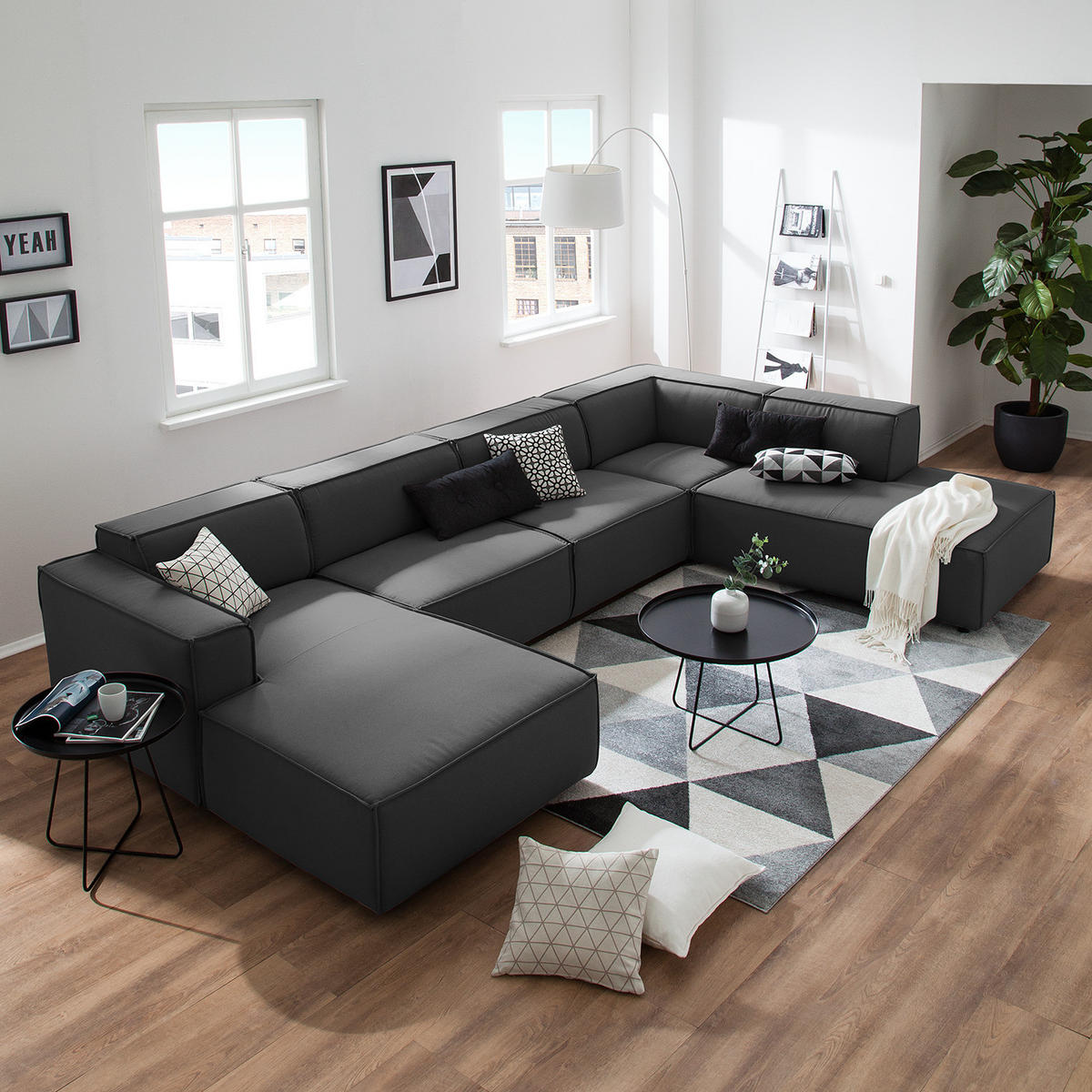 WOHNLANDSCHAFT mit Longchair & Ottomane - Anthrazit/Schwarz, Kunststoff/Textil (369/70/234cm) - home24