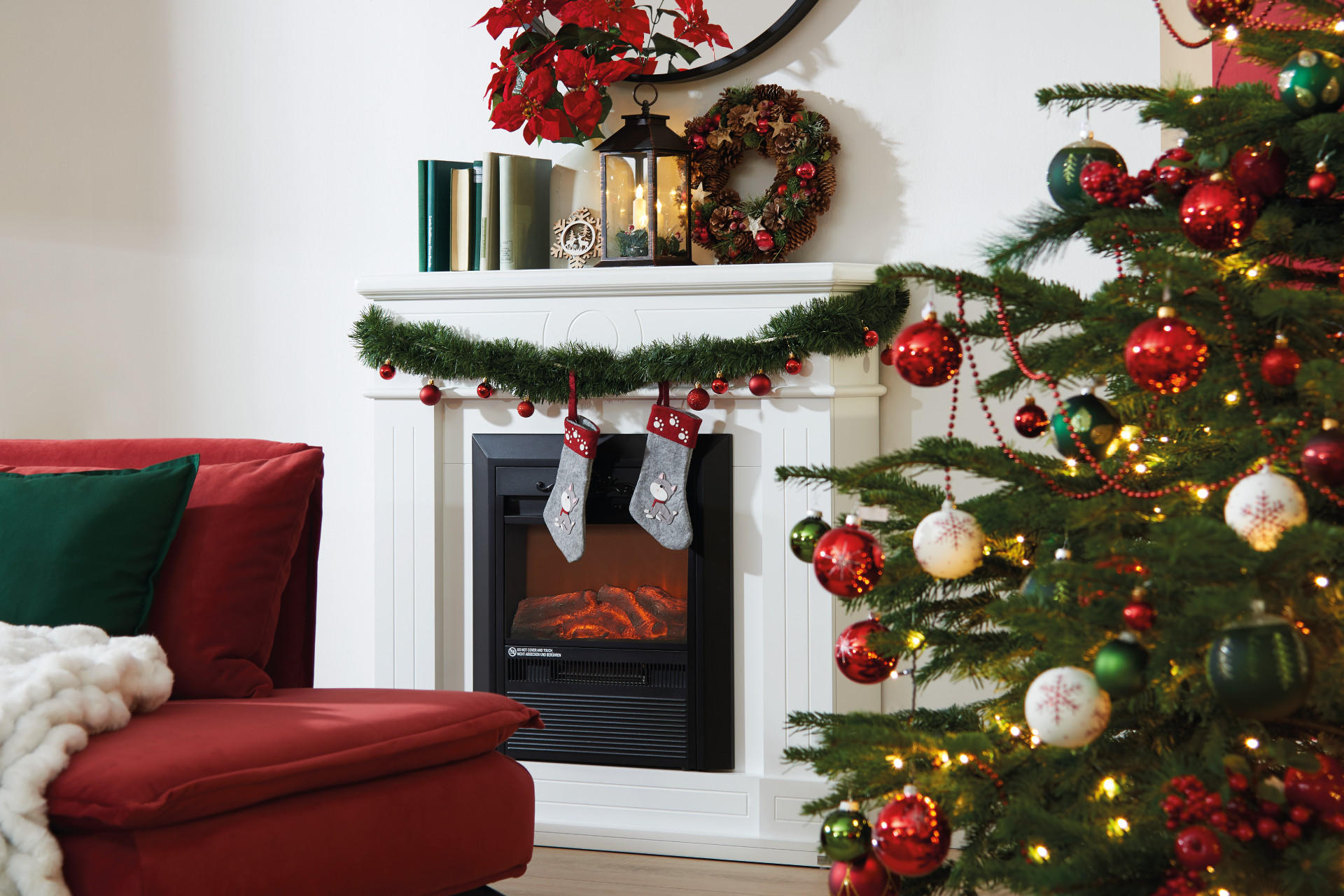 KaminÃ¶fen mit Christbaum