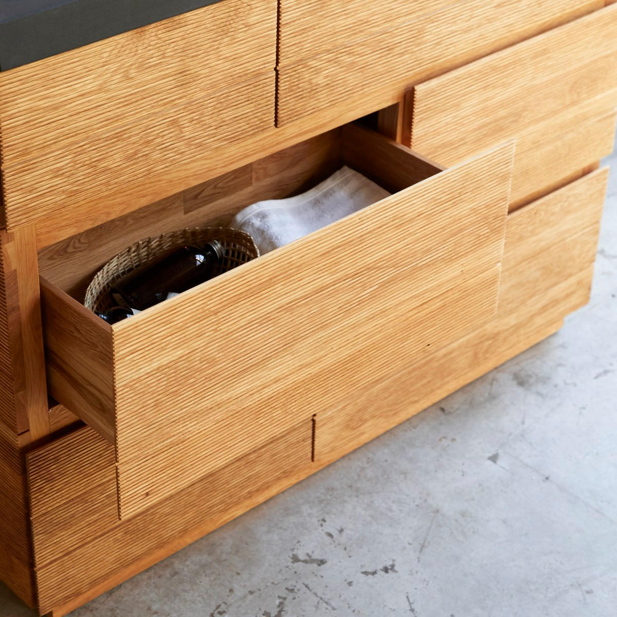 BADEZIMMERMÖBEL Karl Natur aus Eiche - Naturfarben, Holz (120/94/46cm) - Tikamoon