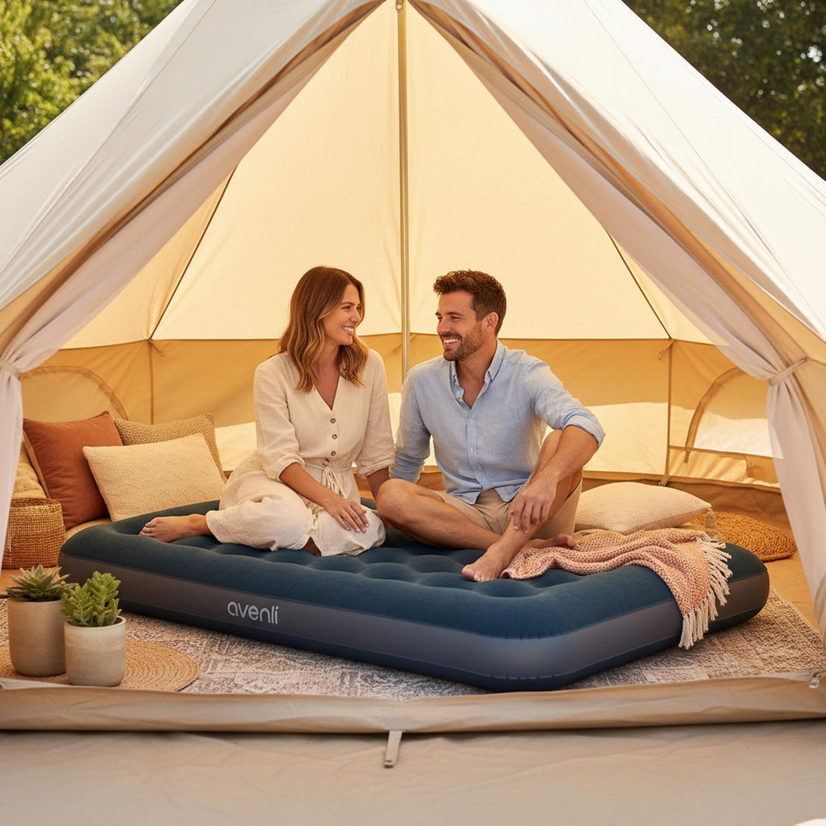 LUFTBETT Luftmatratze Camping 2 Personen 191x137x22cm aufblasbar mit Fußpumpe - Blau, Kunststoff (137/191cm) - Avenli