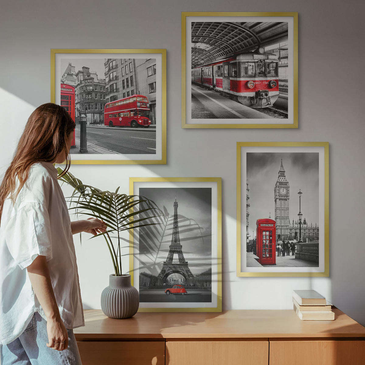 WANDBILDER 4er Set - 50x50 cm & 40x60 cm Goldrahmen - Rote Busse in der Stadt - Goldfarben, Kunststoff (50/50cm) - ArtPrintCave