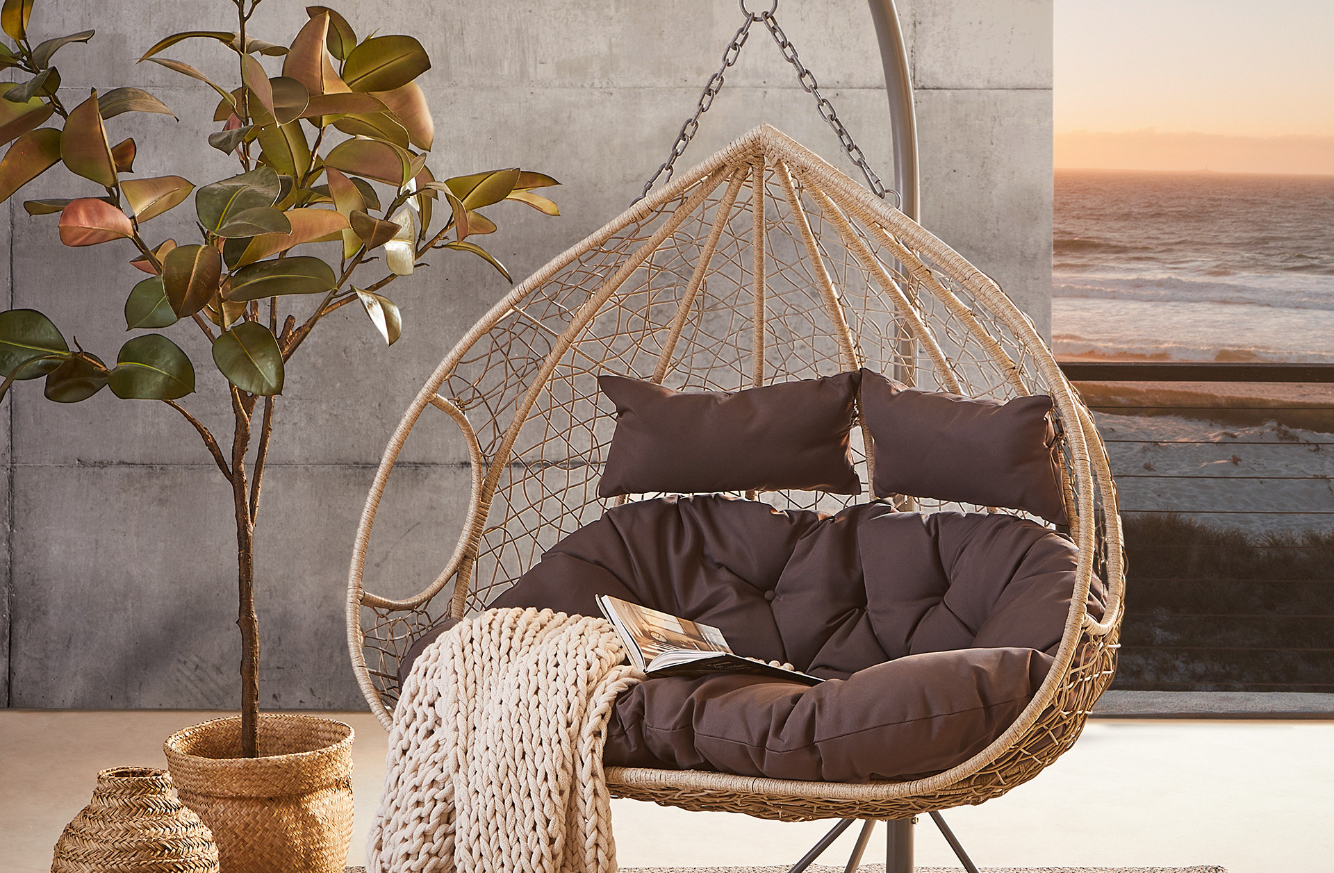 Online Only závesné kreslá