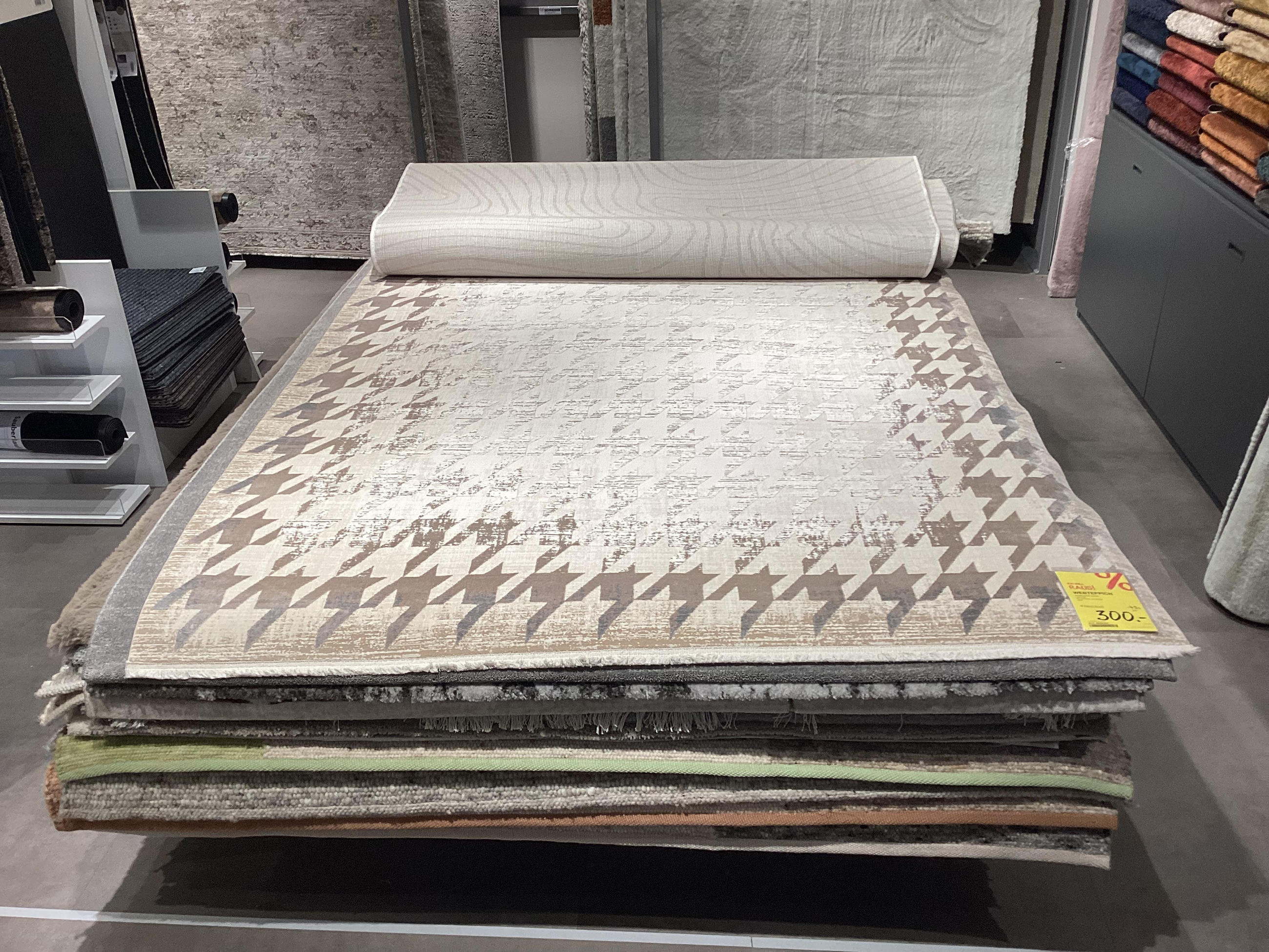 WEBTEPPICH HOUNDSTOOTH BORDER