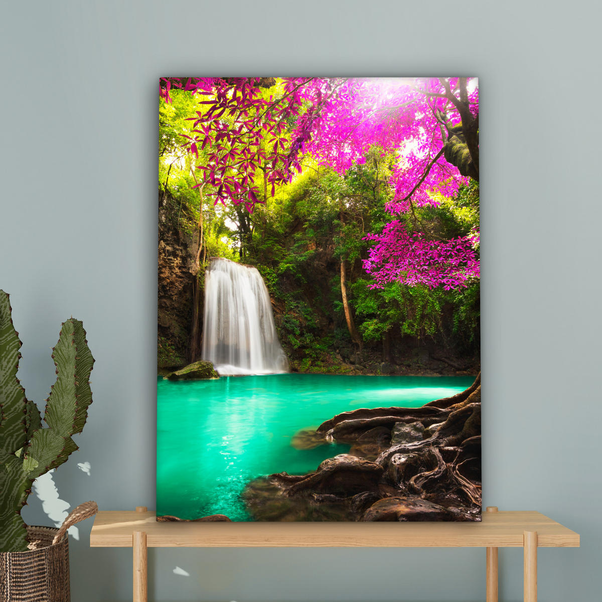 LEINWANDBILD Wasserfall mit bunten Blumen und Bäumen - Natur - Dschungel Wandbild Wohnzimmer 60x80 cm - Waldgrün, Textil (60/80cm) - MuchoWow