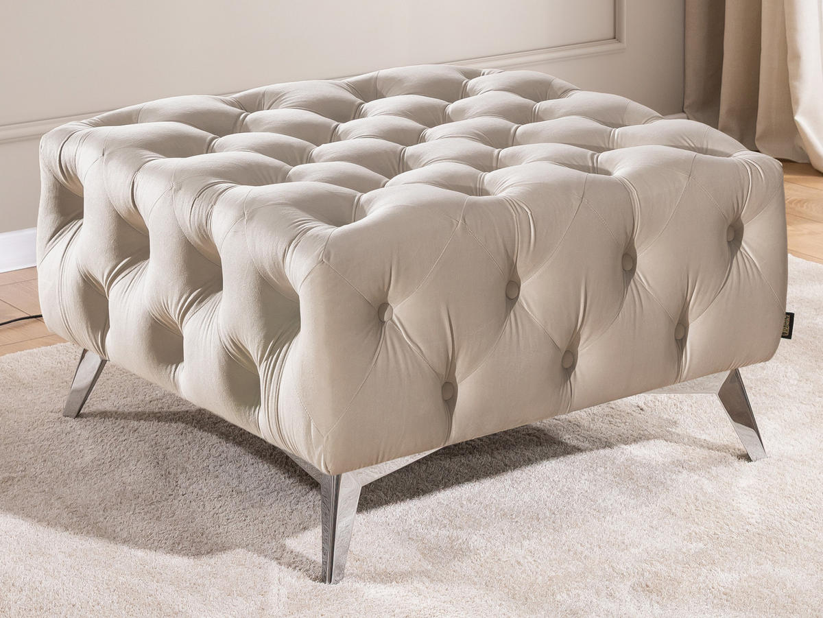 HOCKER Chesterfield Whitby Beige Samt mit silbernen Füßen - Beige/Silberfarben, Holz/Textil (80/45/80cm) - S-Style Möbel