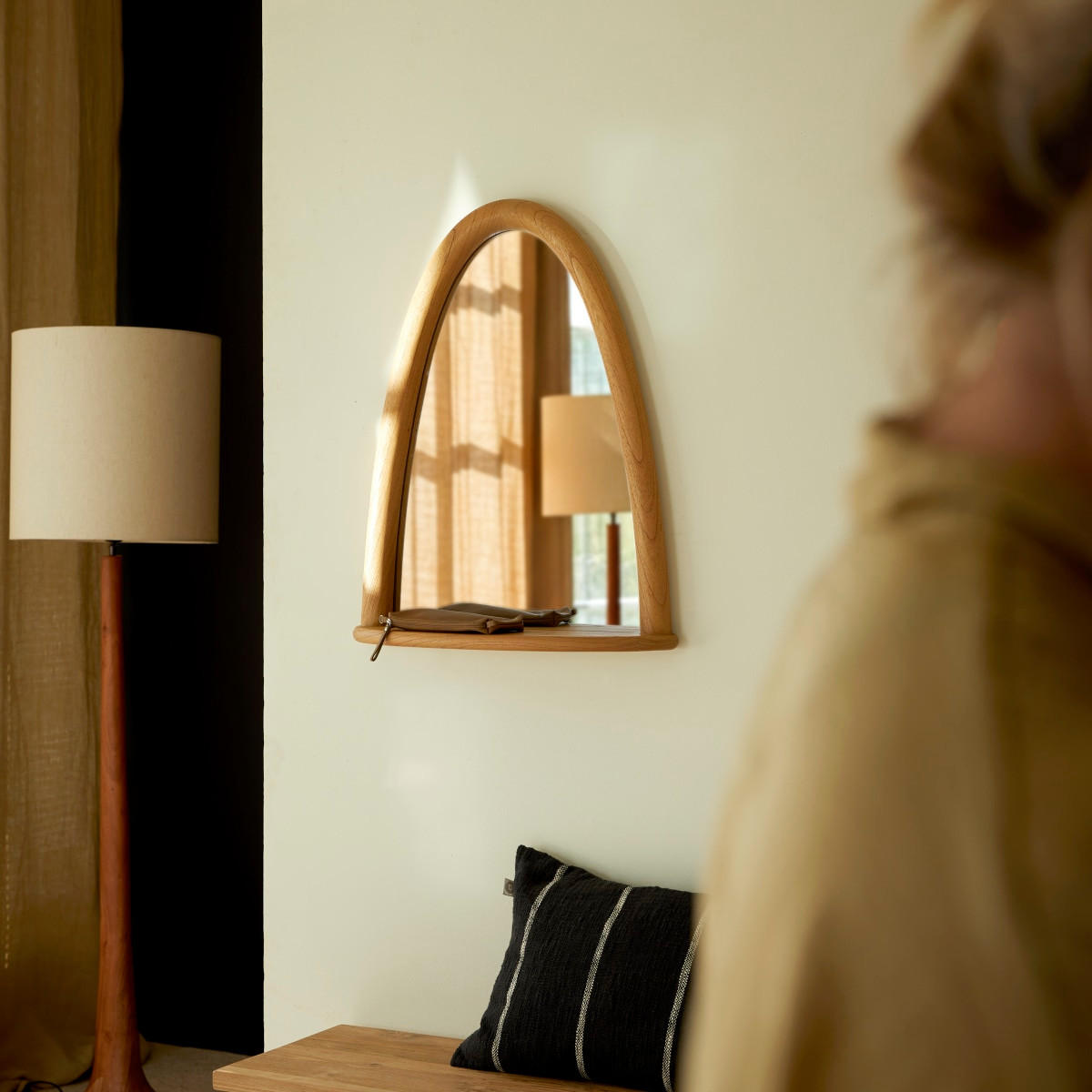 SPIEGEL Lana Natur aus Mindiholz - Naturfarben, Holz (55/68/15cm) - Tikamoon