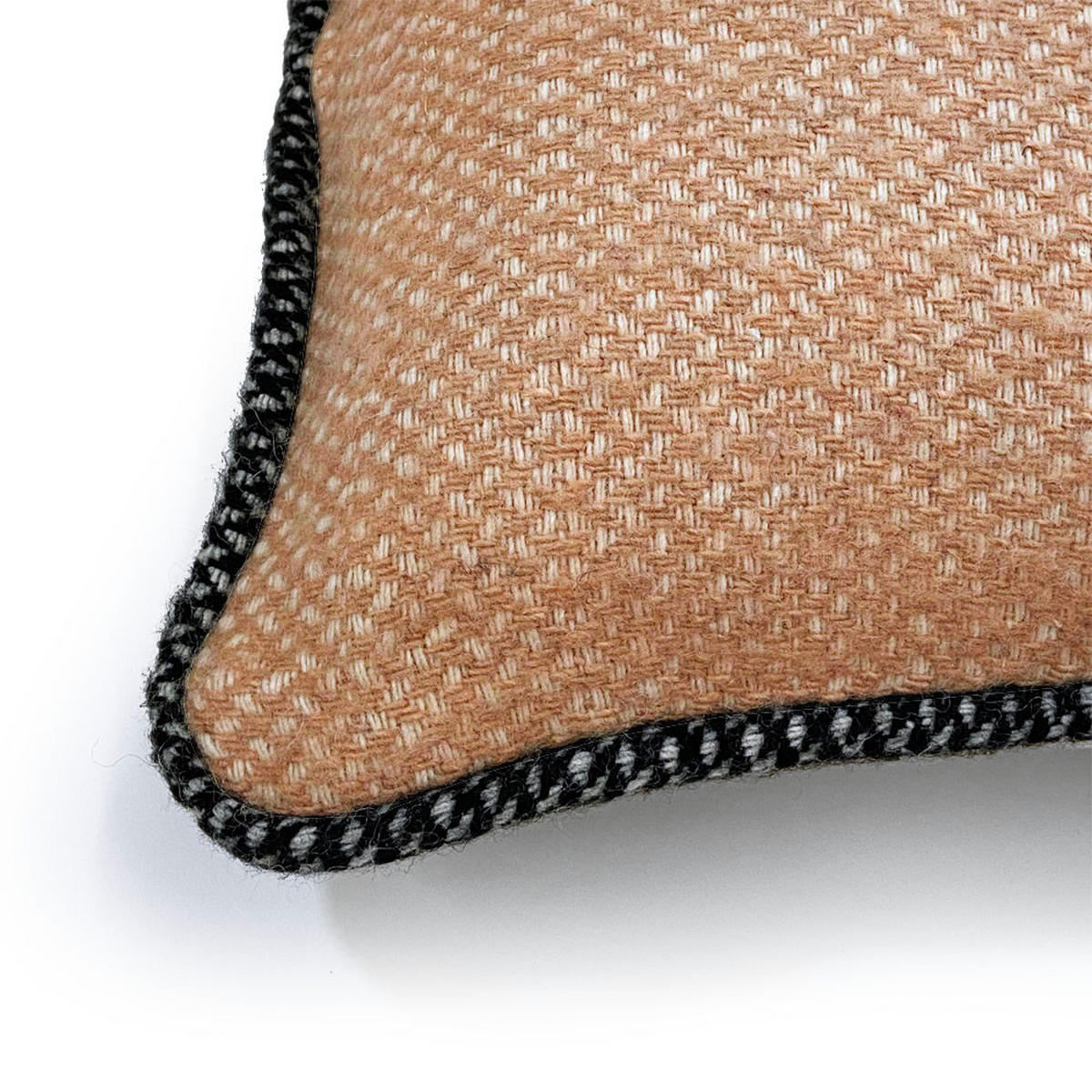 WOLLKISSEN recycelte Wolle Struktur Beige 35x60 - Beige, Textil (60/35/12cm) - Malagoon