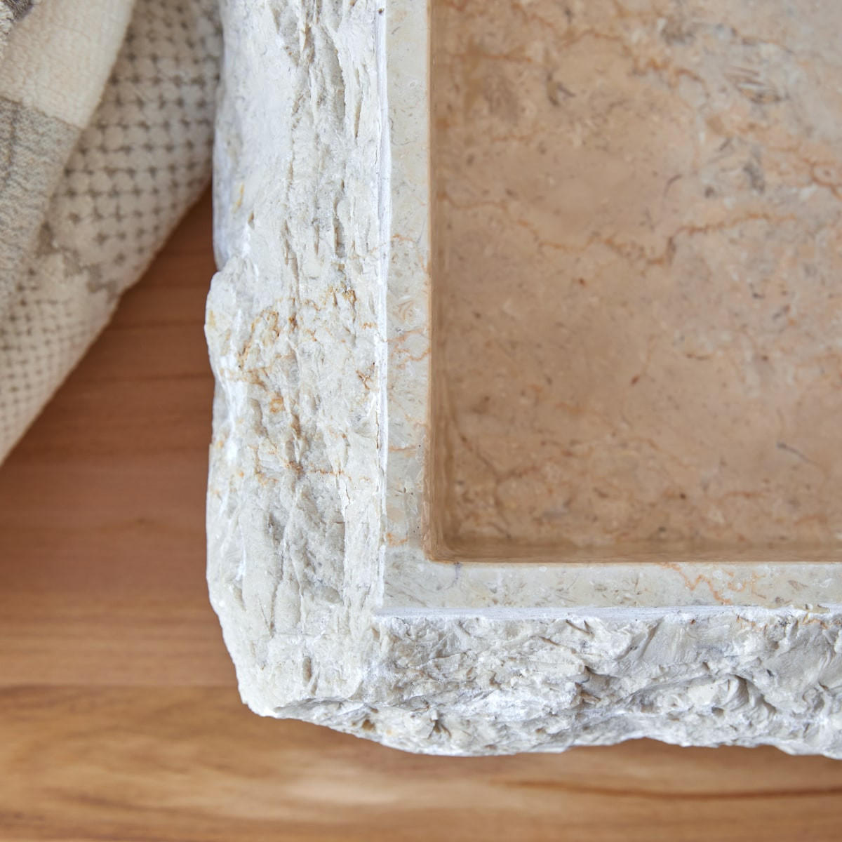 WASCHBECKEN Scrula Slim Beige aus Marmor - Beige, Stein (50/13/40cm) - Tikamoon