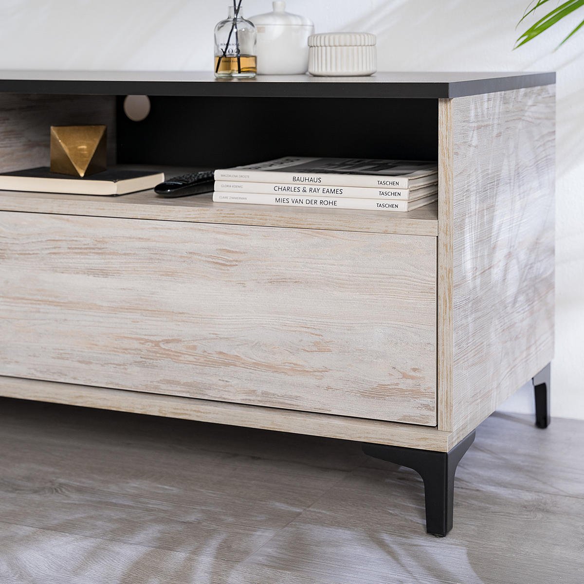 TV-LOWBOARD - Fichte Hell Dekor / Schwarz - Fichtefarben, Holzwerkstoff (150/50/48cm) - home24