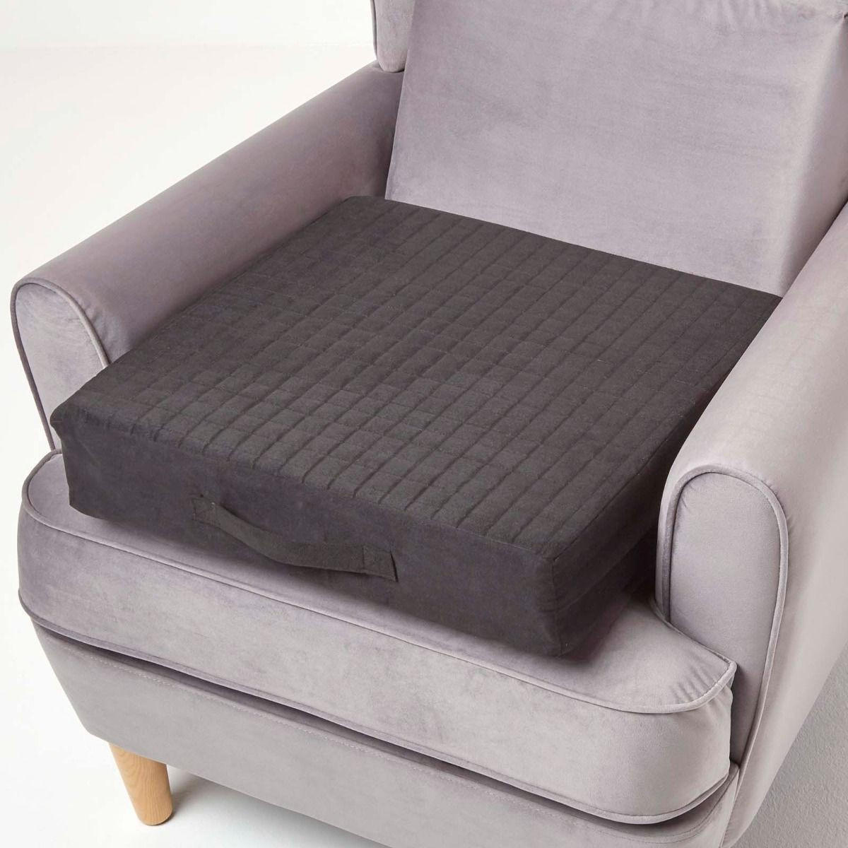 SITZKISSEN orthopädisch 50/50/10 cm – Velours Sesselkissen schwarz - Schwarz, Textil (50/50/10cm) - Homescapes