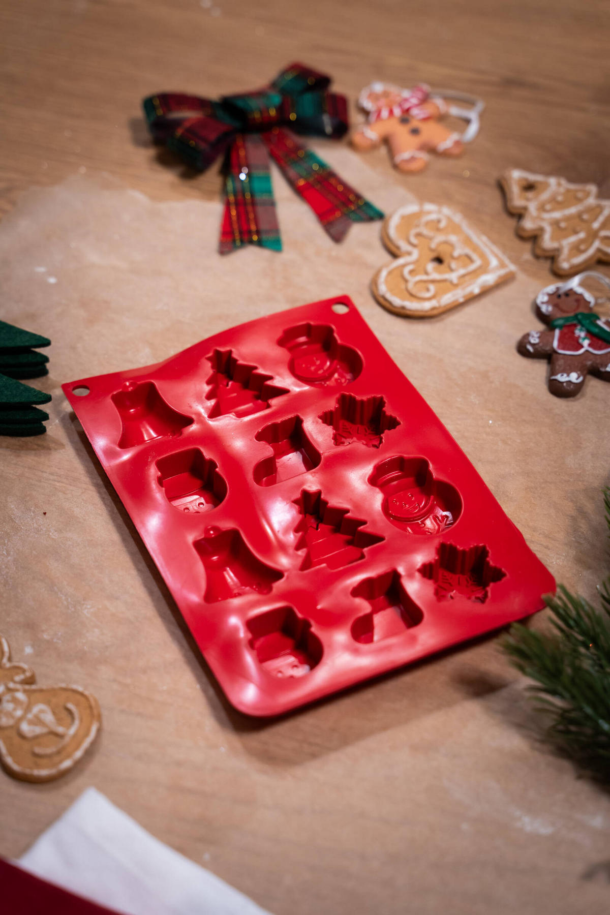 WEIHNACHTS-SCHOKOLADENFORM Silikon - Rot, Kunststoff (14.5/25.7/1.7cm)