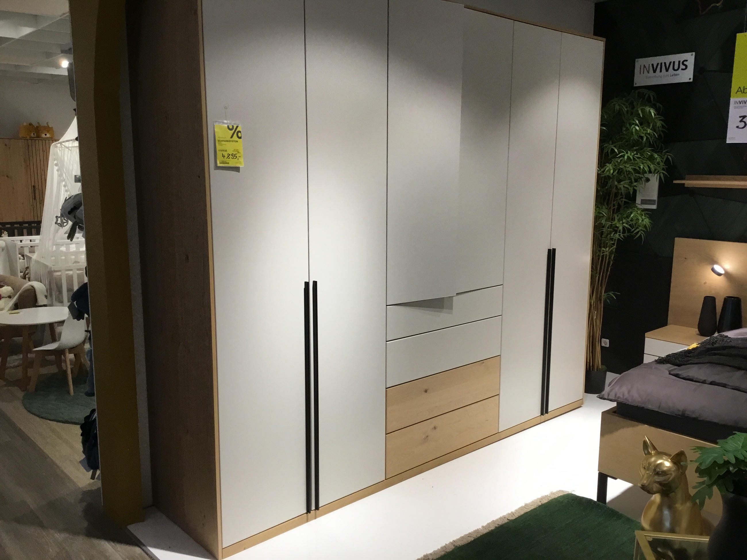 Drehtürenschrank "Innova" - Invivus