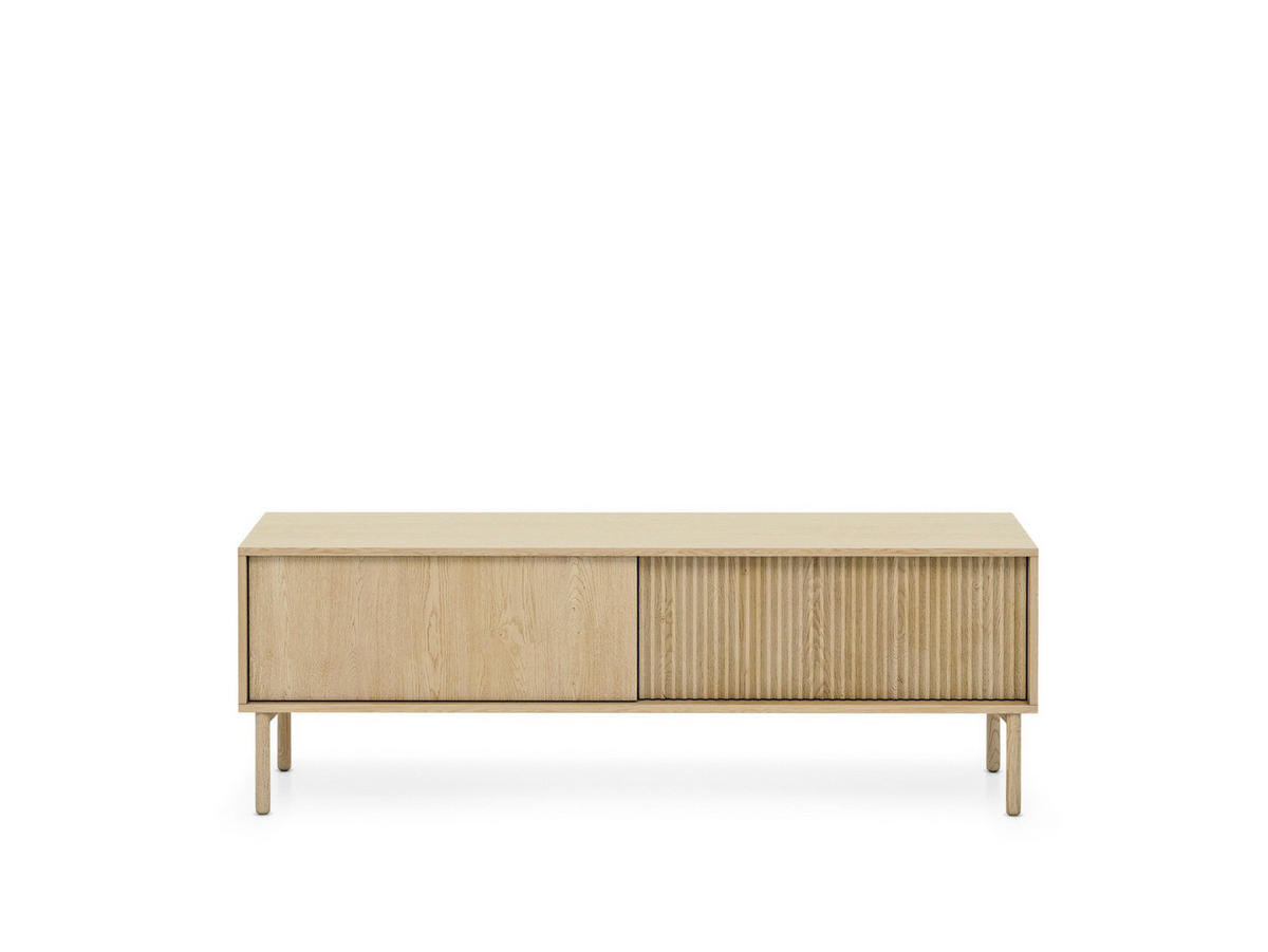 TV-LOWBOARD TAVO 153 cm Eiche Cremona - mit Riffel-Fronten und Holzfüßen - Eichefarben, Holz/Holzwerkstoff (153/52/39cm) - Ravio