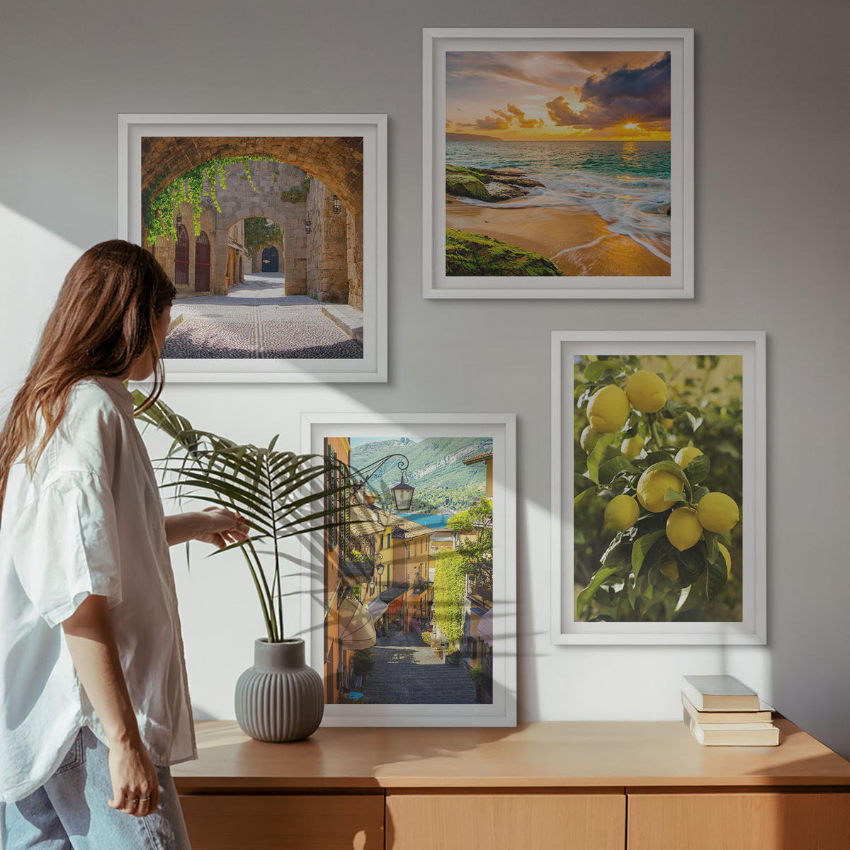 BILDER SET 4er Set - 50x50 cm & 40x60 cm Weißer Rahmen - Malerische Straßen am Meer, Strand - Weiß, Kunststoff (50/50cm) - TULUP