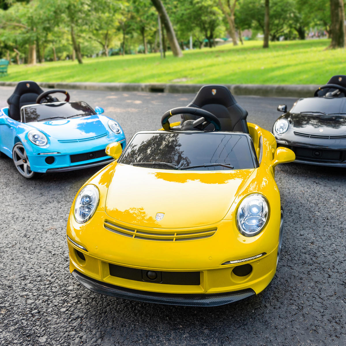 KINDER-ELEKTROAUTO 12V mit 2,4 GHz Fernbedienung, Softstart, Federungssystem - Gelb, Kunststoff (108/65.5/47cm) - AIYAPLAY