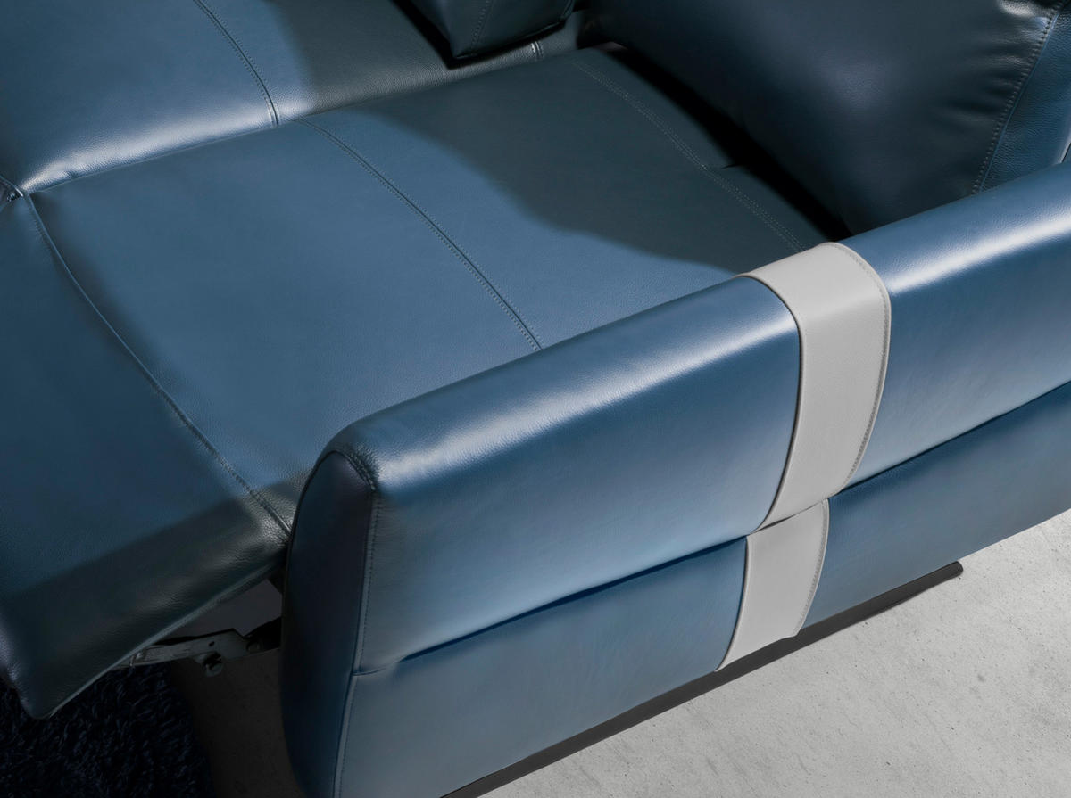 ANGEL Cerdá 2‑sitziges Ledersofa Modell 6195 - Blau/Schwarz, Leder/Metall (173/92/110cm) - ANGEL CERDA