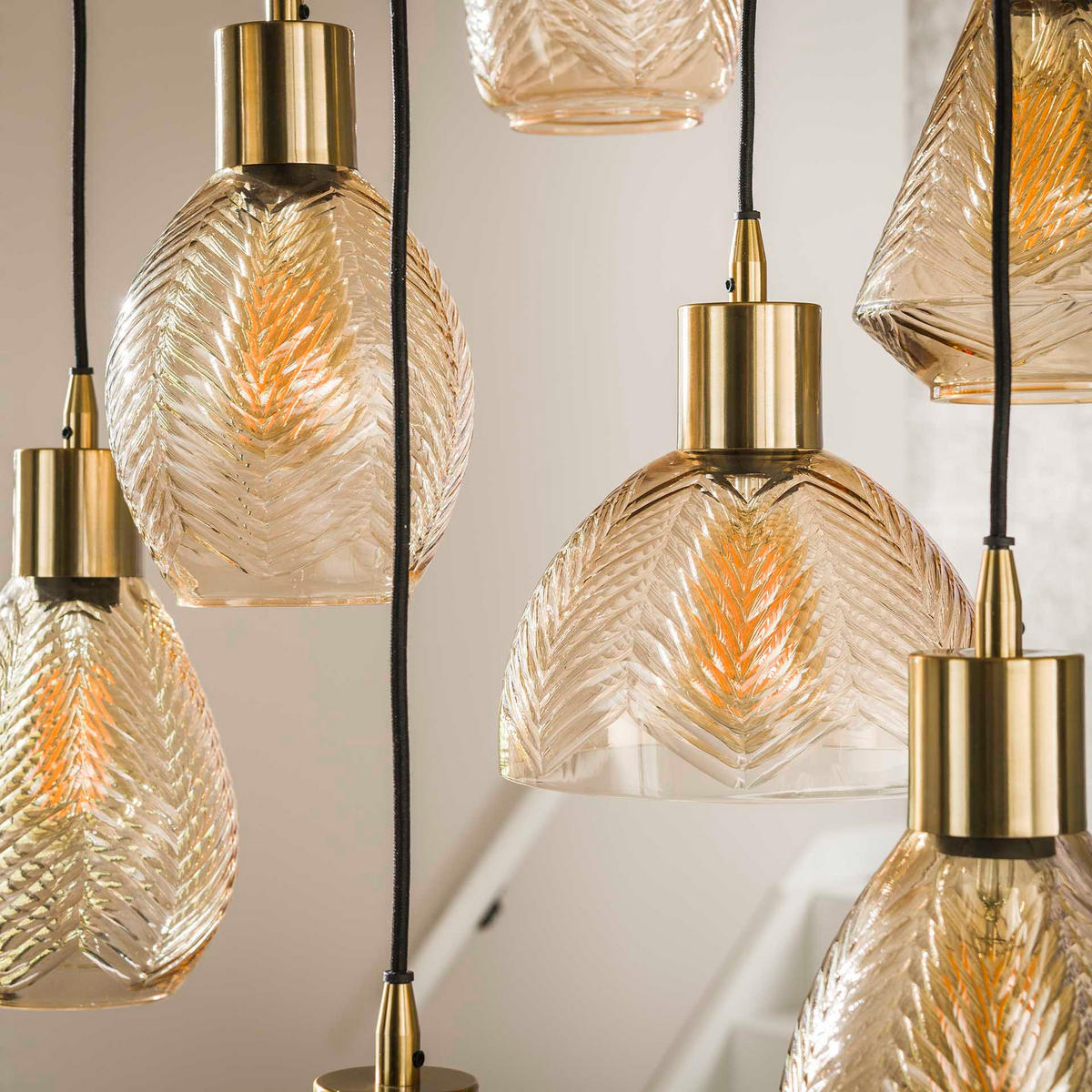 HÄNGELEUCHTE Blatt Beige 60/60/ 180 cm - Beige, Glas (60/60/180cm) - Hoyz Collection