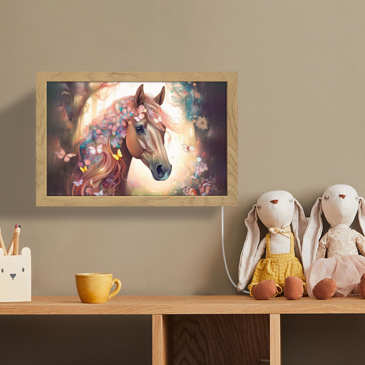 NÁSTĚNNÁ LAMPA Kůň - Příroda - Květiny - Motýli - Les 30x20 cm - tmavě hnědá, kompozitní dřevo (30/20/8cm) - OnlyWow
