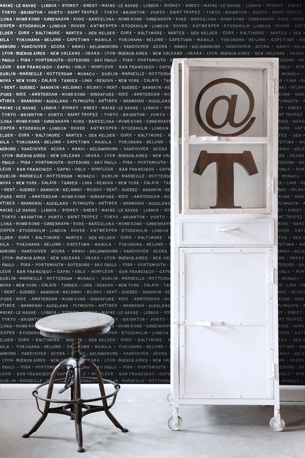 TAPETE Hafenstädte 53 cm x 10.05 m - Schwarz, Papier (53/1000cm) - ESTAhome