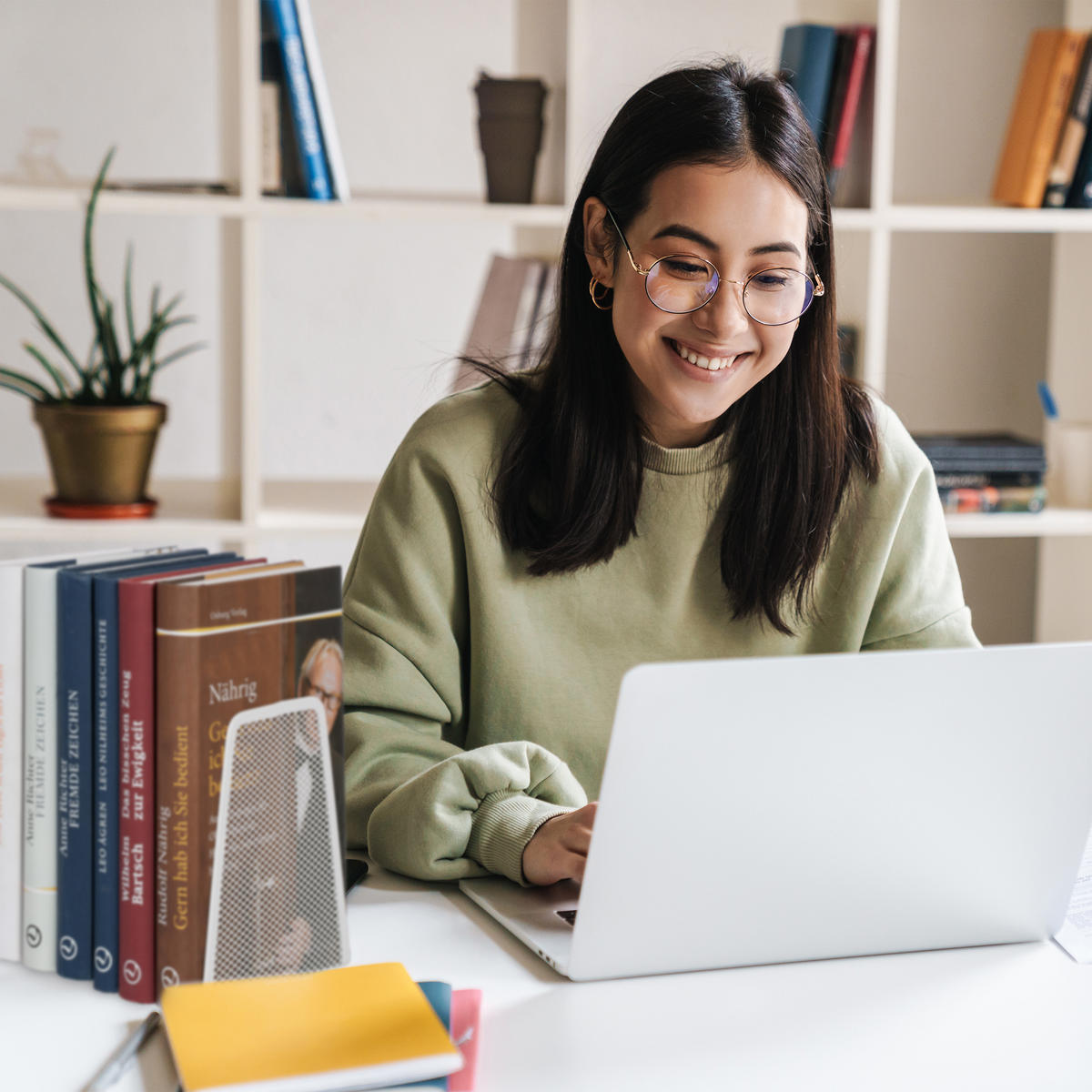 2XSTOJAN na knihy - biela, kov (12/14/9cm) - Relaxdays