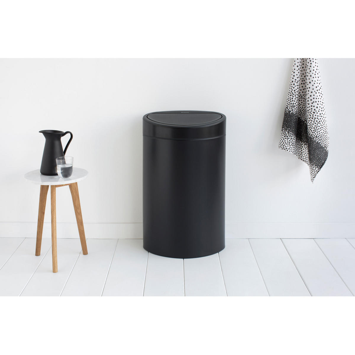 ABFALLBEHÄLTER Touch Bin mit Kunststoffeinsatz, Matt Black, 40 L - Schwarz, Metall (48.3/76.5/32.8cm) - Brabantia