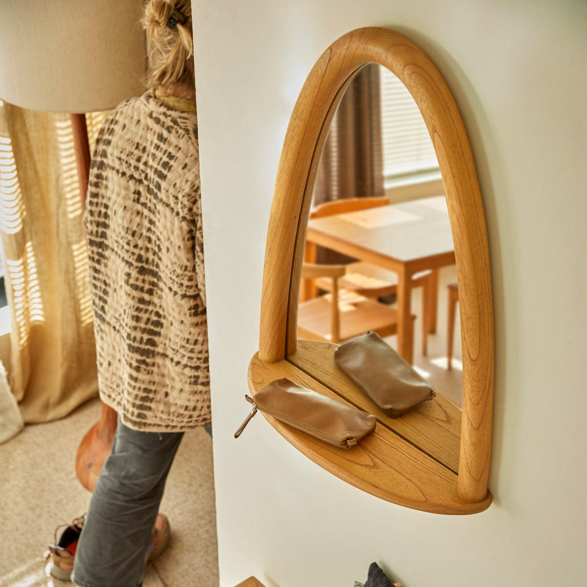 SPIEGEL Lana Natur aus Mindiholz - Naturfarben, Holz (55/68/15cm) - Tikamoon