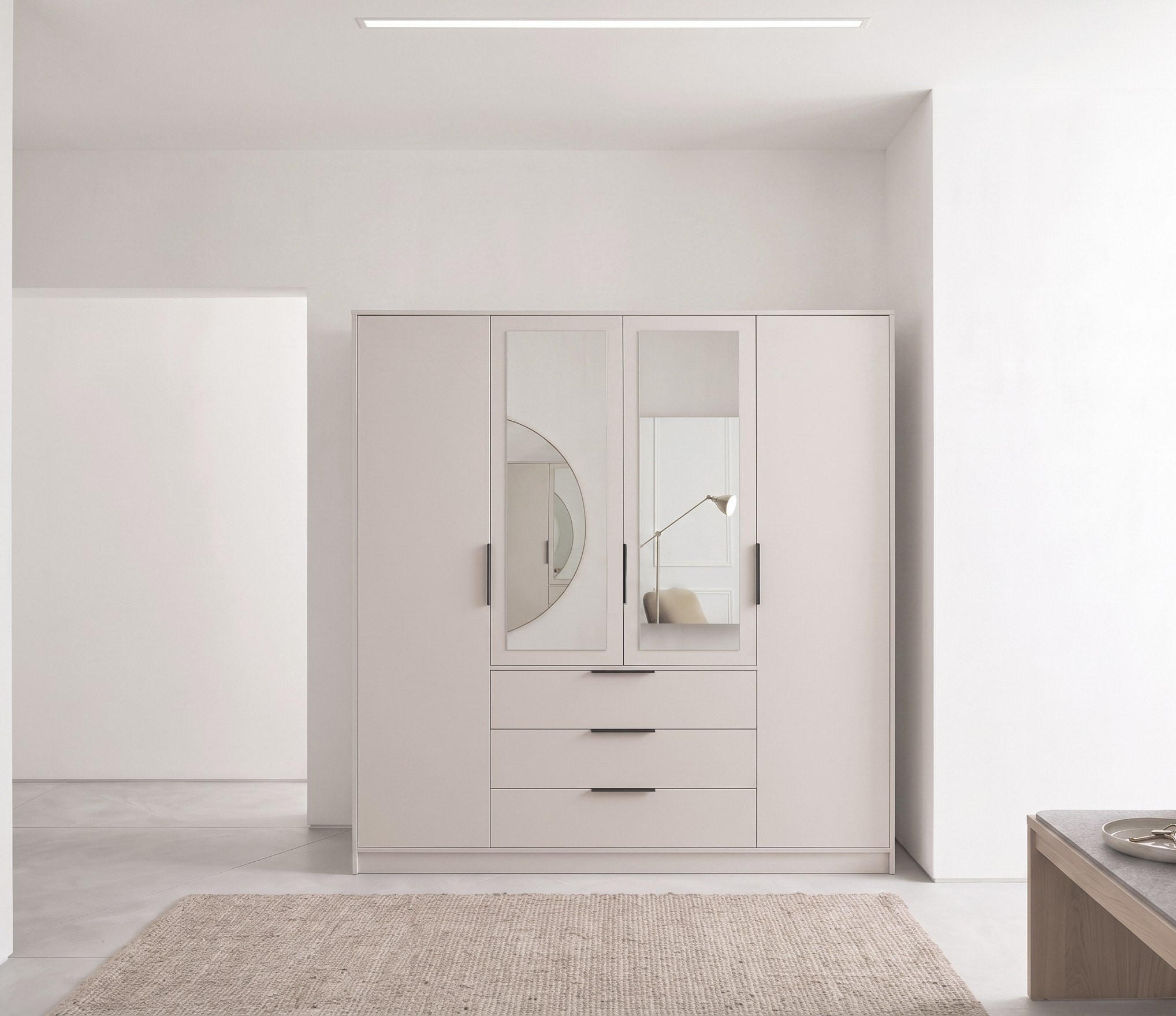 DREHTÜRENSCHRANK OBERON 196/200/57,5cm 4-türig mit Spiegel Kaschmir - Kaschmir, Holzwerkstoff (196/200/57.5cm) - MASSENO