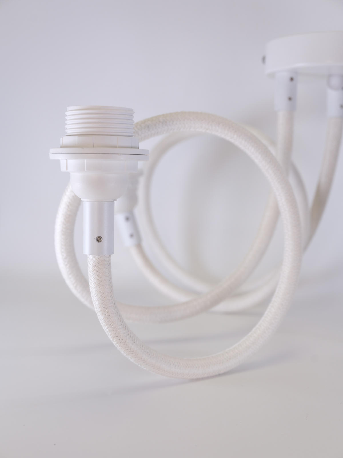 PENDELLEUCHTE TWIST 3 Flammig - Weiß, Naturmaterialien (90/12/90cm) - HOOPZI
