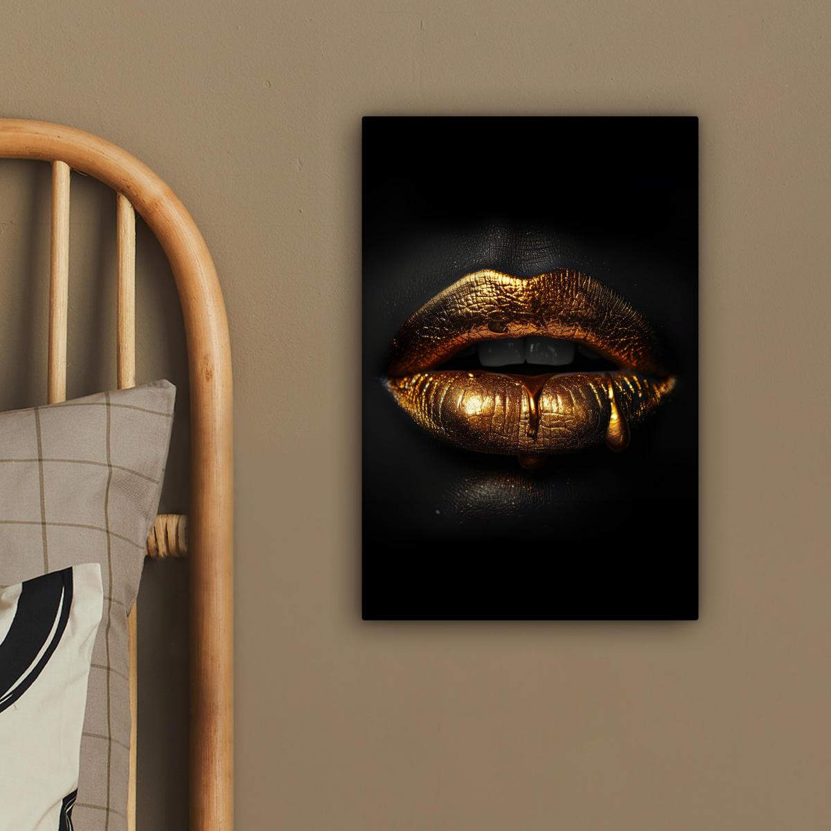 LEINWANDBILD Frau - Porträt - Lippen - Gold - Schwarz 20x30 cm - Schwarz, Textil (20/30cm) - MuchoWow