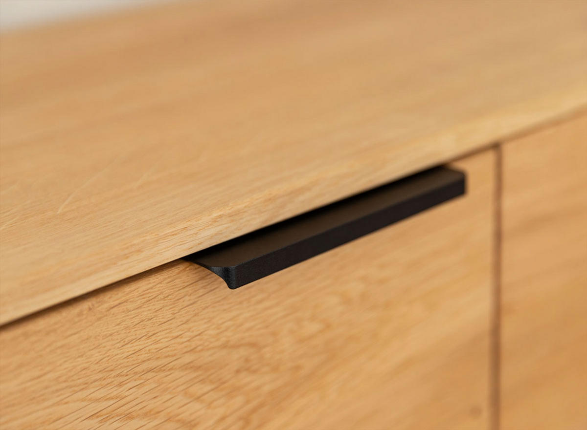 KOMMODE Tirano Eiche Natur 154 / 39 / 84cm - Eichefarben/Schwarz, Holz/Metall (154/84/39cm) - Feldmann-Wohnen