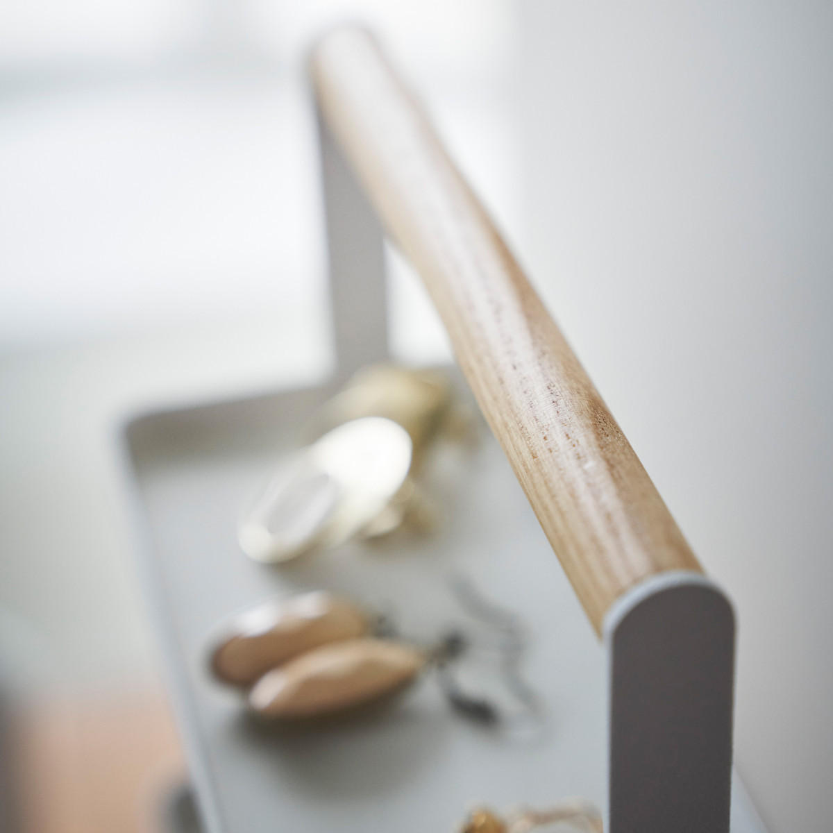 ACCESSOIREHALTER mit 4 ebenen - tosca 16,5/7/33 cm - Weiß, Holz/Metall (7/33/16.5cm) - Yamazaki