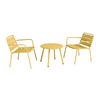 GARTEN-SITZGRUPPE: 2 niedrige, stapelbare Sessel + Beistelltisch - Metall - Senfgelb - MIRMANDE von MYLIA - Gelb, Metall - Vente-Unique