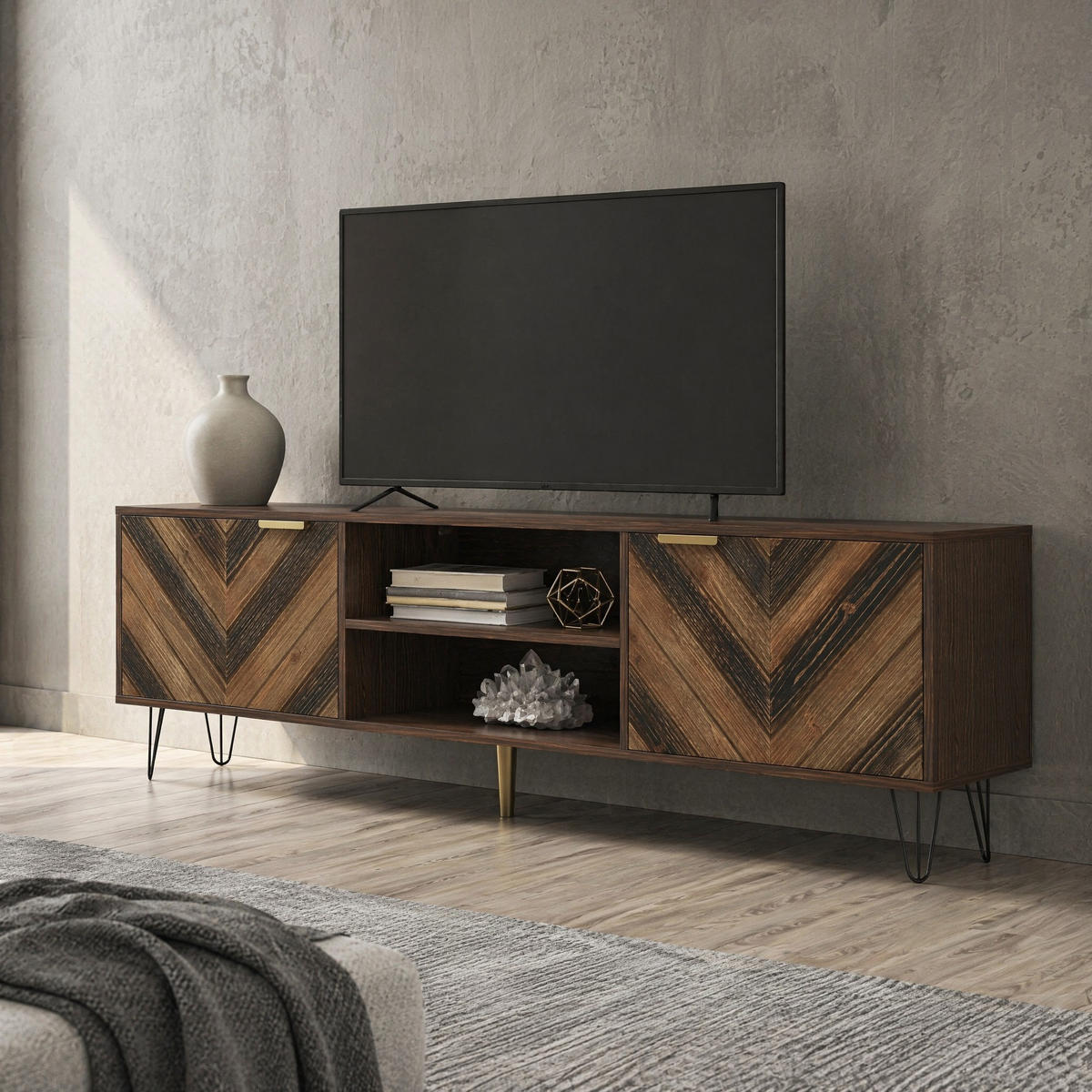 TV STOLEK v přírodním dekoru s dvířky z masivní dýhy, zlatými úchyty a železnými nohami, 155×38×48 cm - přírodní/zlatá, kov/kompozitní dřevo (155/48/38cm) - STILVORA