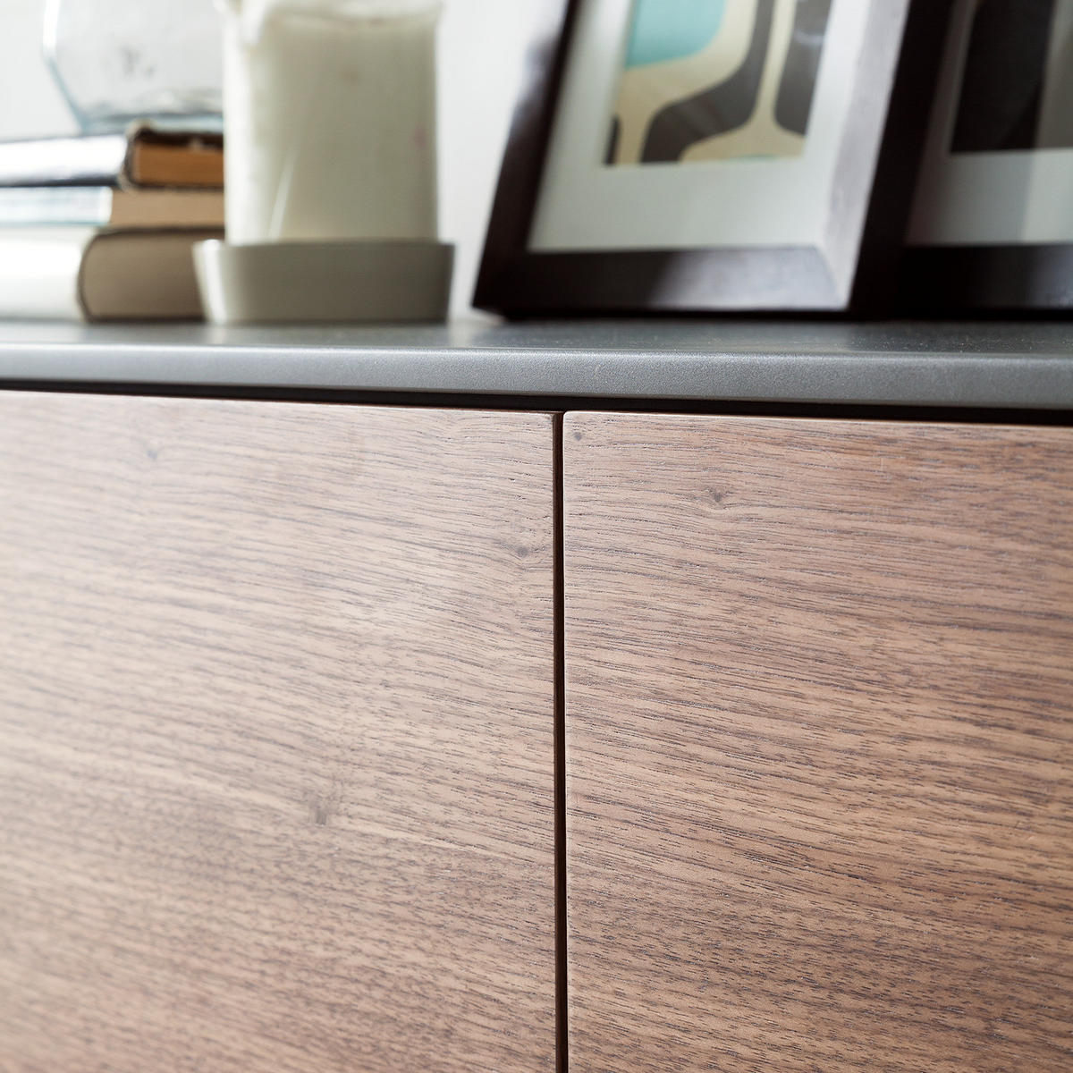 FURNIERTES SIDEBOARD - Dunkelgrau/Walnussfarben, Holzwerkstoff/Metall (208/72/45cm) - home24