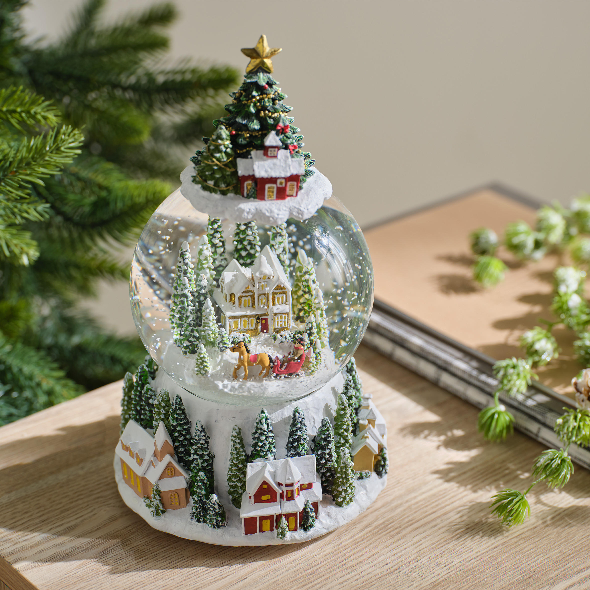 SCHNEEBALL Mit Spieluhr Jollyville - Grün, Glas (14/23.5/14.5cm) - home&you