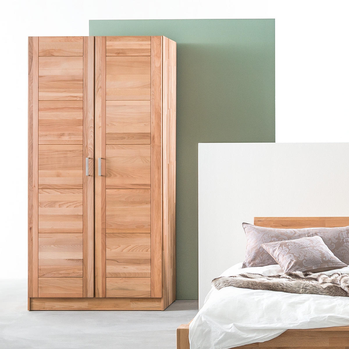 DREHTÜRENSCHRANK - Massivholz - Braun - Kernbuche, Holz (105/207/61cm) - home24