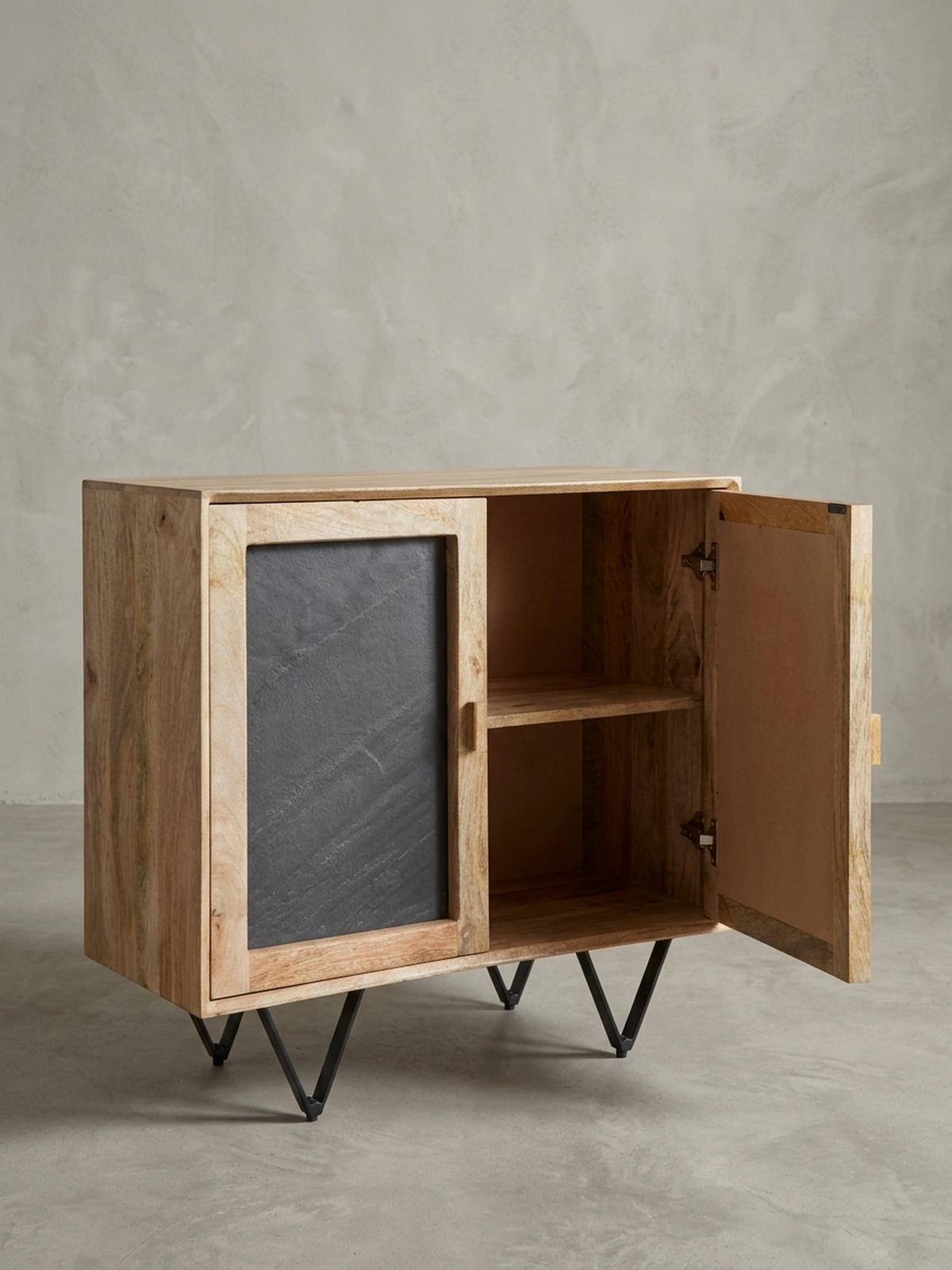 SIDEBOARD – Mangoholz, 80x75x35 cm, mit Stauraum, anthrazitfarbene Türen - Schwarz/Braun, Holz/Metall (80/75/35cm) - KADIMA DESIGN