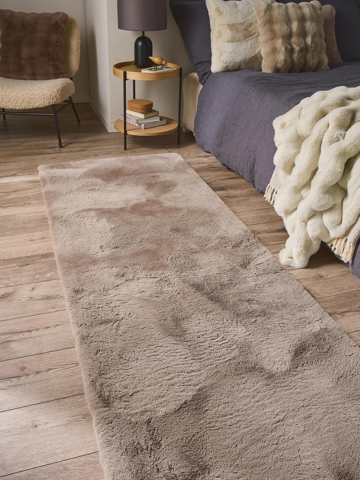 KUNSTFELL-TEPPICH Dave Taupe 80x240 cm - Taupe, Textil (80/240cm) - benuta Nest