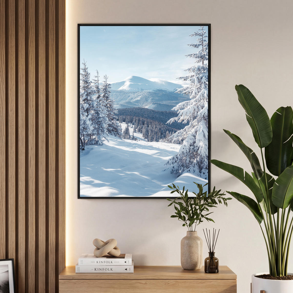 LEINWAND Bilder mit Rahmen - Winterlandschaft - Natur - Berge - Bäume - Schnee - 70x100 - Hellblau, Textil (70/100cm) - MuchoWow