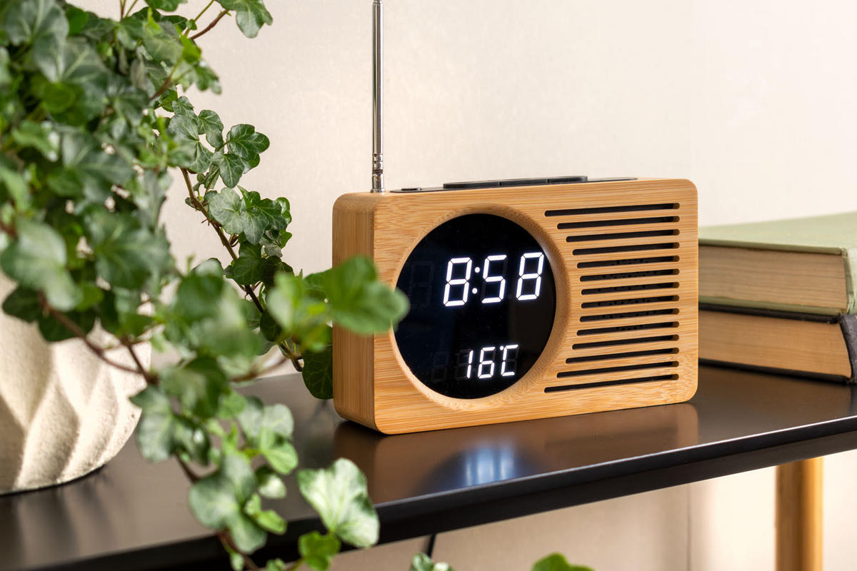 WECKER Retro Radio 7/16/10 cm - Naturfarben, Naturmaterialien (16/10/7cm) - Karlsson