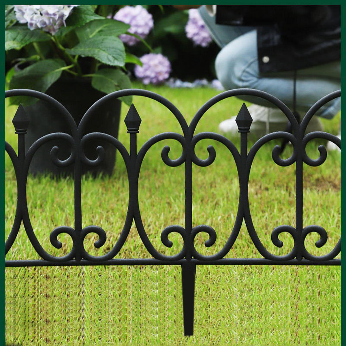 GARTENZAUN 6er-Set aus Kunststoff in schwarz Europäischer dekorativ rost und UV-beständig ohne Werkzeug je 60 x 33 cm - Schwarz, Kunststoff (4/33/60cm) - Livingandhome