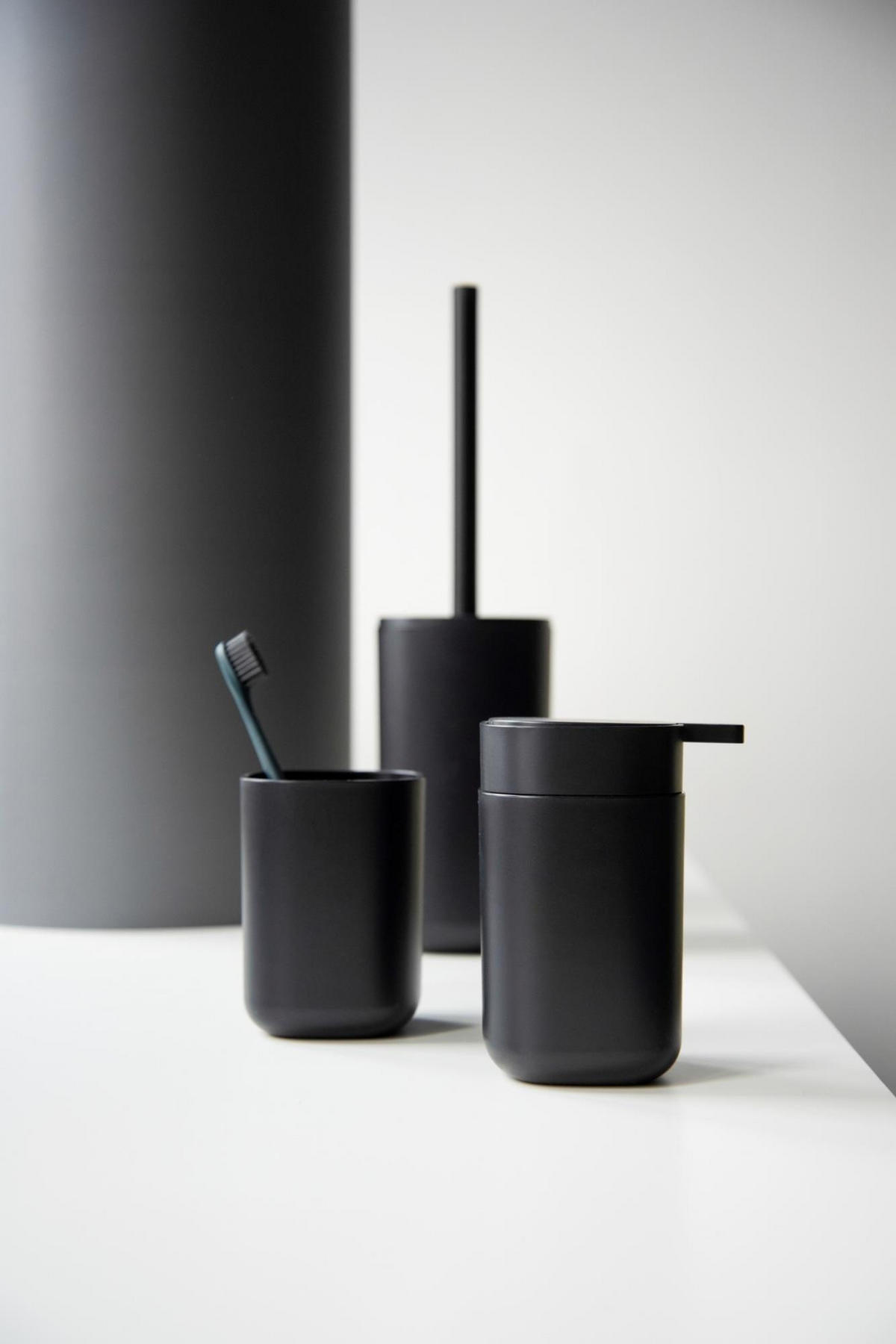 SEIFENSPENDER Davos 7,8/9,8/13 cm - Schwarz, Kunststoff (9.8/13/7.8cm) - Wenko