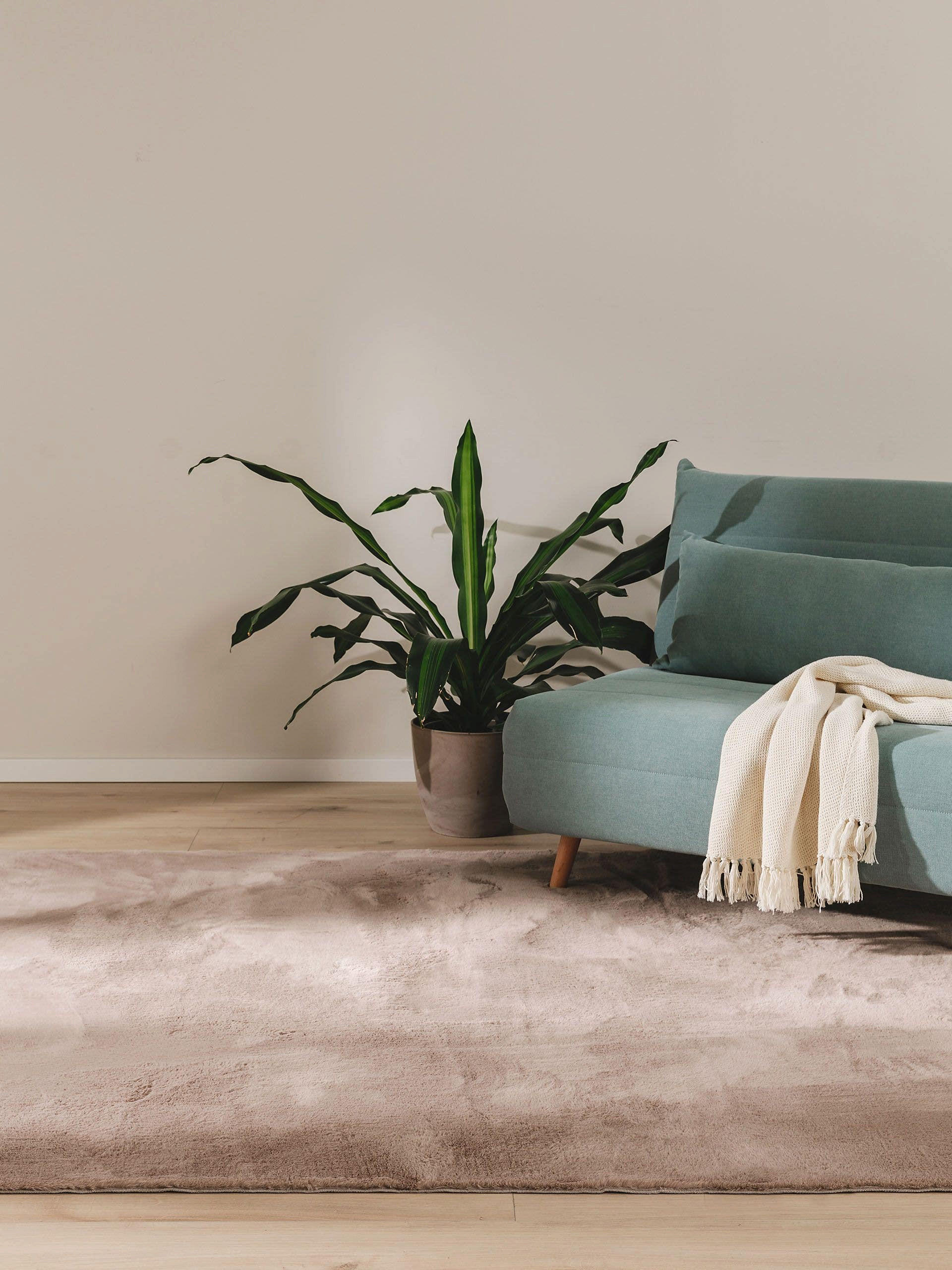 Thumbnail - benuta Kunstfellteppich, Taupe, Kunststoff, Uni, Rechteckig, 200x290 cm, Oeko-Tex® Standard 100, pflegeleicht, Teppiche ...