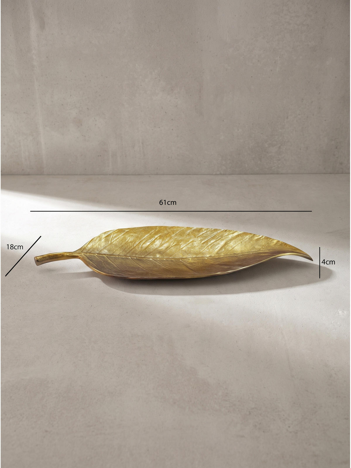 DEKOSCHALE SUBIACO, Aluminium, handgefertigt, Gold, 61 x 18 x 4 cm - Goldfarben, Metall (4cm) - KADIMA DESIGN