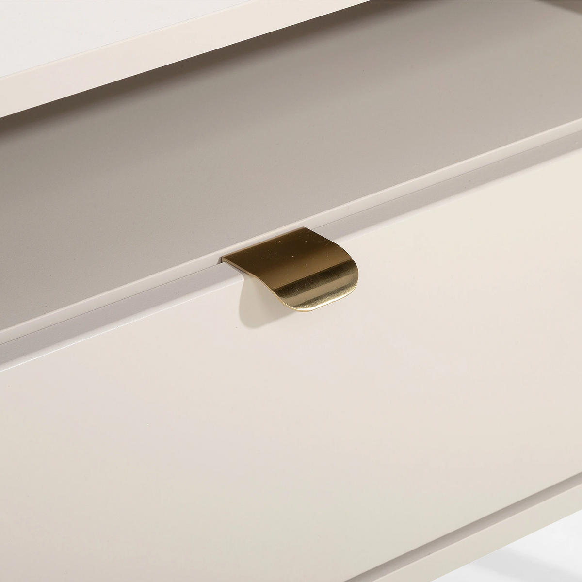 TV-SCHRANK AURA auf Füßen mit geriffelter Front - Beige, Holzwerkstoff (138/53/40cm) - Idohome